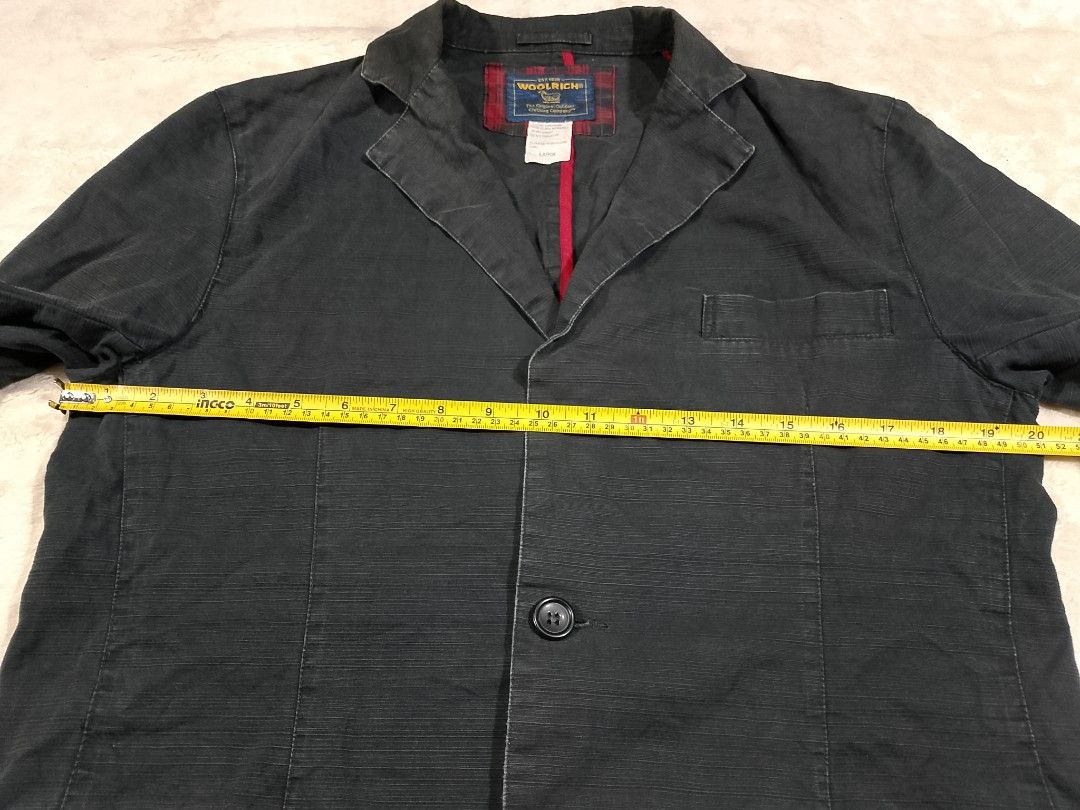 Vintage Y2K Woolrich men's utility work chore jacket blazer jacket (Category: Coats, Jackets and Outerwear) located in Cadiz. Submitted by comradstuff (Listing ID 1398803568, Image 3). Description: Vintage Y2K Woolrich utility work wear blazer w 20 " l 29".