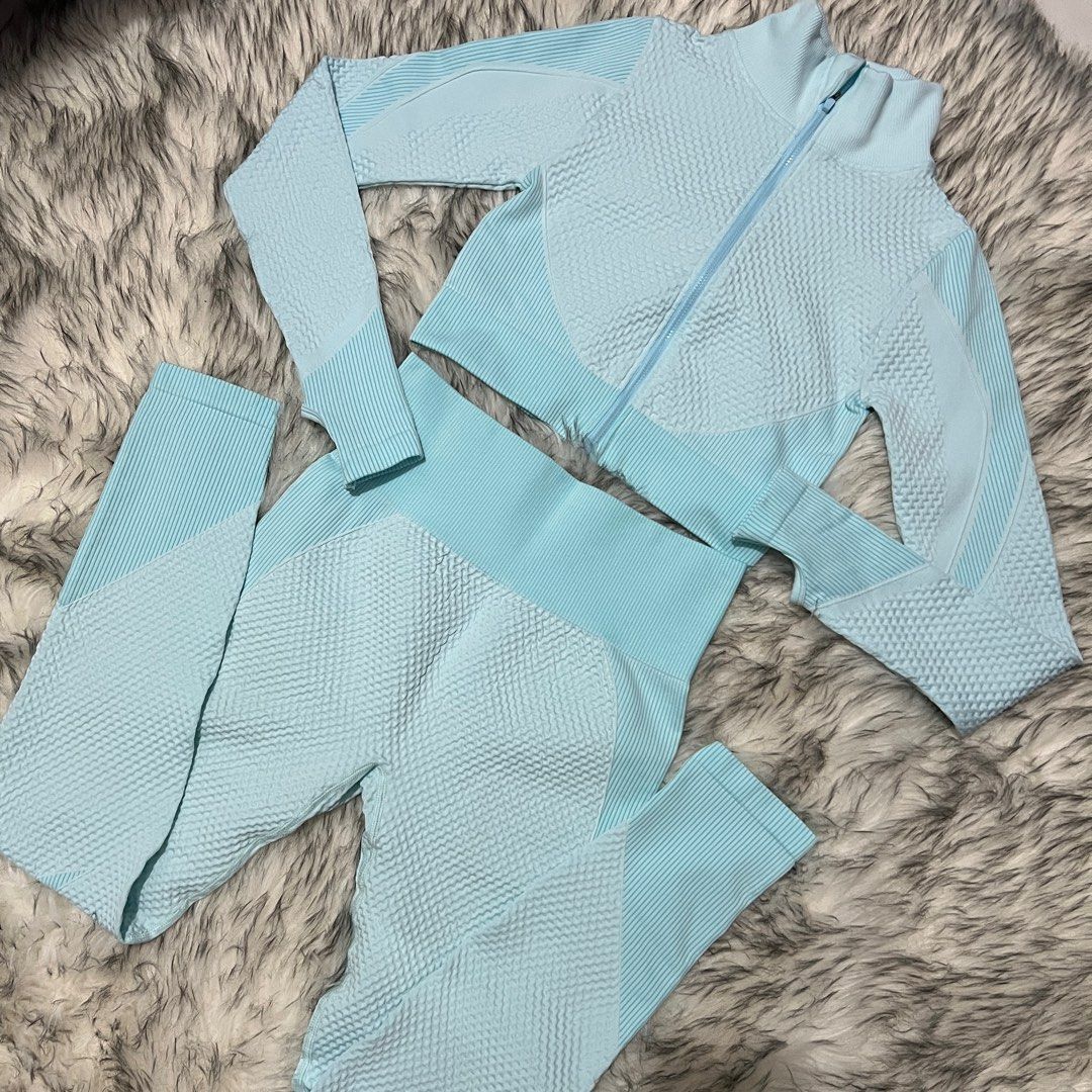 Yoga Workout Set (Category: Activewear) located in Davao. Submitted by justin_sells (Listing ID 1398859457, Image 1). Description: Yoga Workout Set -size medium .
