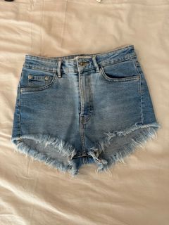 (Category: ) located in . Submitted by giatorres (Listing ID 1398711904, Image 1). Description: .