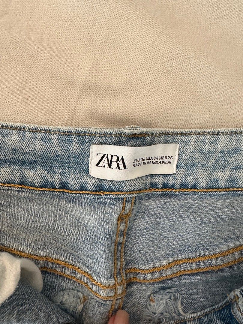 Zara Denim Shorts (Category: Shorts) located in Paranaque City. Submitted by giatorres (Listing ID 1398711904, Image 3). Description: .