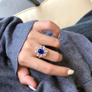 鵝蛋型藍寶石18 k金鑽石戒指訂造｜培育寶石介指｜實驗室培育寶石托  濠師傅珠寶設計改造｜尖沙咀店｜WTS 62769039 本土工藝｜自設工廠64201859526530110