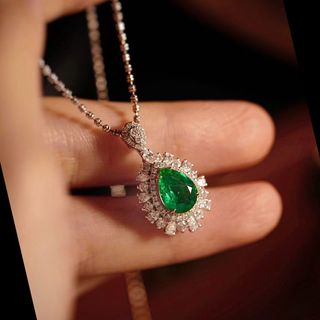 Pear-shaped 18K Gold Diamond Custom | Lab-Grown Gemstone Pendant | Laboratory-Grown Gem Setting | Master Ho Jewelry Design and Modification | Tsim Sha Tsui Store | WTS 62769039 Local Craftsmanship | In-House Factory64202680076546110