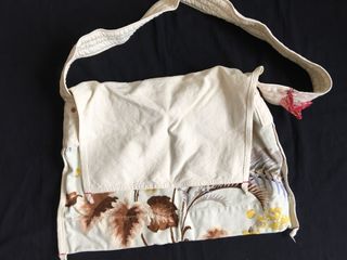 （分類：）位於 。 由 hoarding 提交（商品編號 1398884373，圖片 1）。簡介： 。
