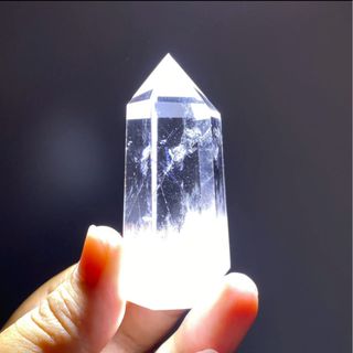 天然白水晶藍針柱尺寸：6.1×2.65cm重：65.2g64195421992705110