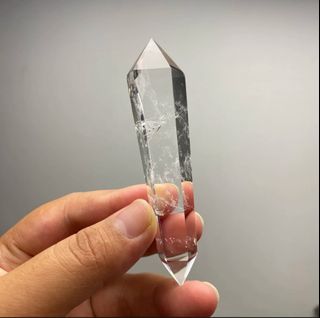 Natural Clear Quartz Double Terminated Crystal Size: 8.7×1.95cm. Weight: 33.3g64195202344066110