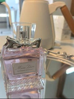 98 New [Second Hand] Newly Recycled Dior J'adore Eau de Toilette 100ml Used Only 1-2 Times64201235697666110