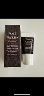 秋季大減價， 全新 Fresh Black Tea 紅茶凝時煥活精華眼霜 5ml, 修護同時親和肌膚，黑眼圈得到明顯改善，眼周肌膚更緊緻光滑。售$199包郵64203303673986110