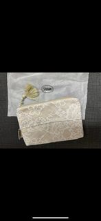 New arrival at a big discount, (with packaging) brand new Sabon limited edition makeup bag, multi-purpose bag, storage bag, travel bag, pencil case, selling for $65 with free shipping64203547736322110