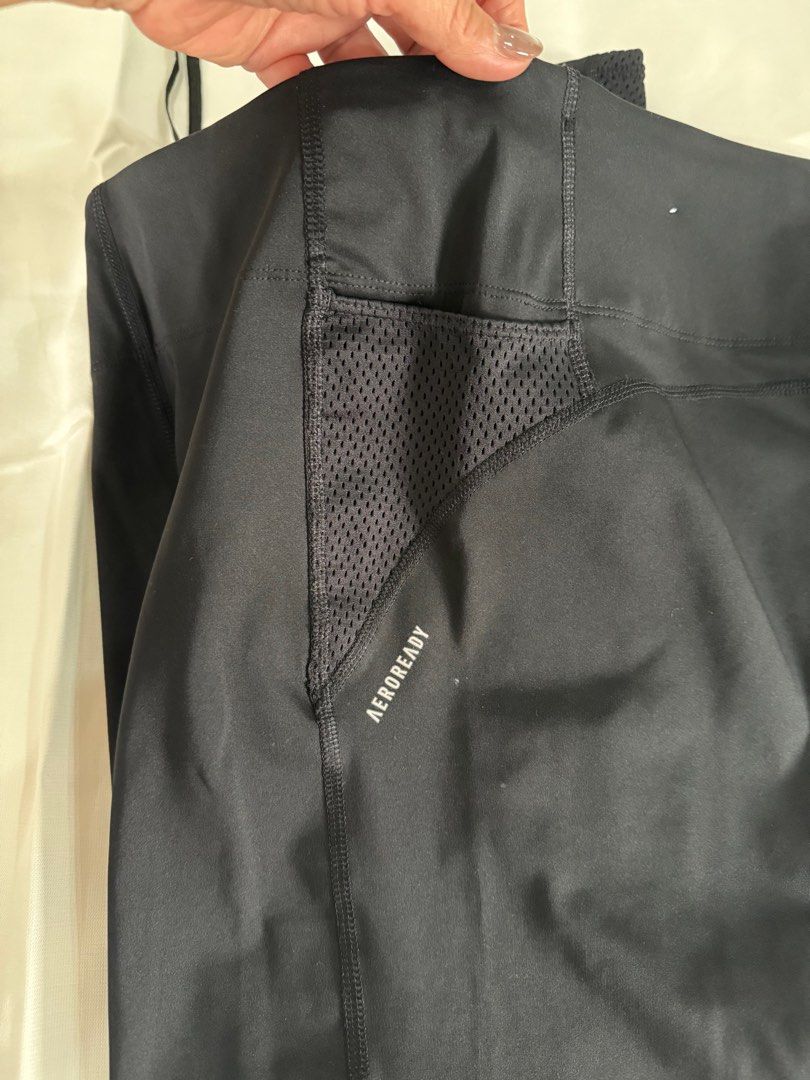 Adidas Aeroready Running leggings (Category: Activewear) located in Rizal. Submitted by iamrissa (Listing ID 1398892702, Image 3). Description: - Adidas Aeroready running tights - Color: Black - Size: M - Features: - Mesh pockets - Reflective details - Drawstring waistband - Made in Indonesia.