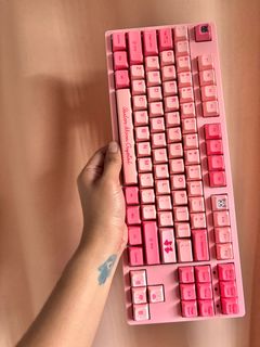 (Category: ) located in . Submitted by aseanne (Listing ID 1398888298, Image 1). Description: .