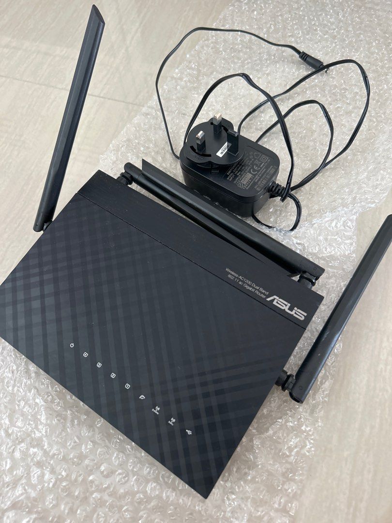 ASUS Wireless AC750 Dual-Band Router449701302176983040
