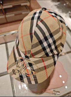 (Category: ) located in . Submitted by luxcloset.shop (Listing ID 1398998041, Image 1). Description: .