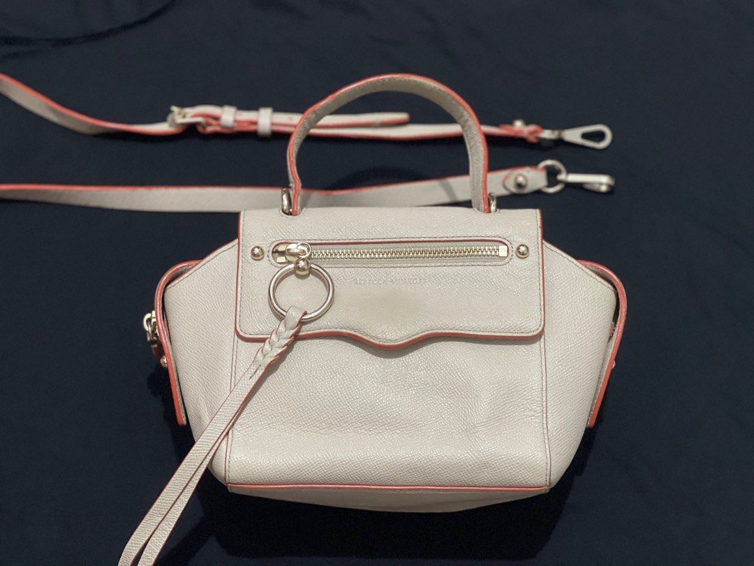 (Authentic) Rebecca Minkoff Satchell Handbag (Category: Luxury Bags & Wallets) located in Manila. Submitted by hilligna (Listing ID 1399003411, Image 3). Description: Authentic Rebecca Minkoff Gabby Satchell😍 Latest 2025 Hand Bag super gandang leather hand bag ng Rebecca Minkoff! Bought in US for $320.90 Selling it for 3500 only Negotiable for sure buyer Super Brandnew Condition Leather Material with Gold Note: This is 100% Genuine Leather Used 
