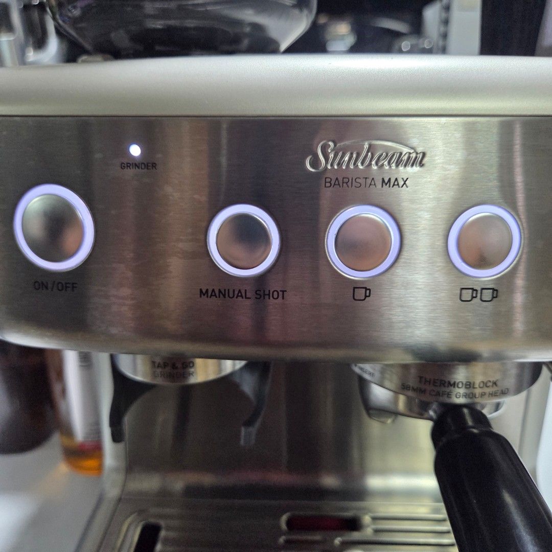 Barista Max Sunbeam Au brand (Category: Coffee Machines & Makers) located in Taguig. Submitted by roma2701 (Listing ID 1398940292, Image 2). Description: Unit, porta filter, filter cup Single and double, tamper with built in grinder like new test and pickup in person.