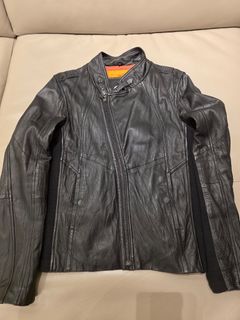 （分類：）位於 。 由 marvi.c 提交（商品編號 1399021737，圖片 1）。簡介： 。