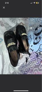 Belle 黑色厚底樂福鞋 原價400左右(試穿）64197115161474110