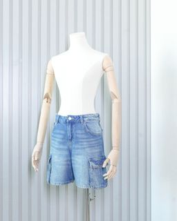 BERSHKA Denim Cargo Jorts 工裝牛仔短褲64203086390017110