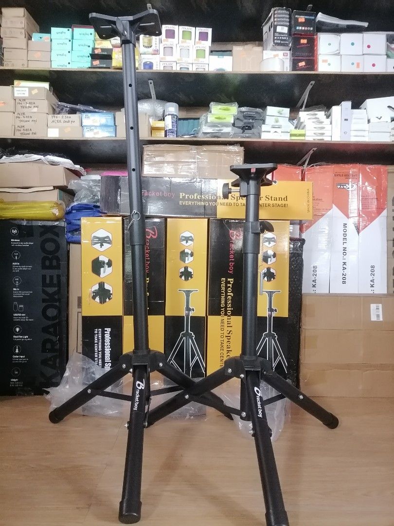 Bracketboy Professional Speaker Stand (Category: Soundbars, Speakers & Amplifiers) located in Cebu City. Submitted by gracemarvin06 (Listing ID 1398931064, Image 2). Description: - Bracketboy speaker stands - Black color - Adjustable height - Sturdy and reliable - Easy to set up and take down - Suitable for various events and venues.