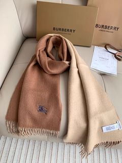 🌟官網授權商家🌟Burberry 巴寶莉雙面羊毛圍巾，駝色拼米白色64196896434563110
