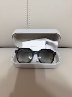 Charles & Keith 金鏈太陽眼鏡64203804621955110