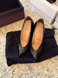 Christian Louboutin 黑色高跟鞋64196707142914110