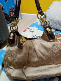 (Category: ) located in . Submitted by ericadalis47179 (Listing ID 1399018053, Image 1). Description: .