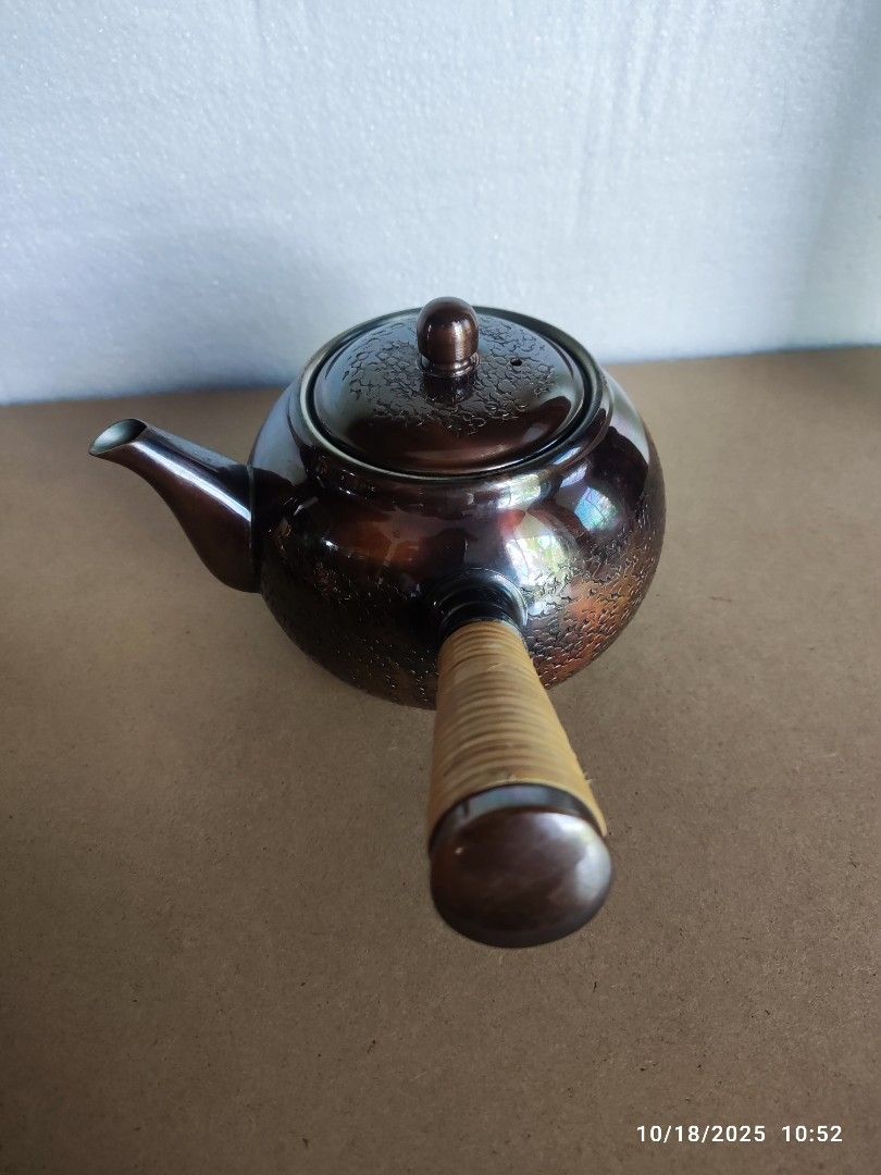 Copper Teapot (Category: Coffee & Tea Tableware) located in Tagum. Submitted by cs1907 (Listing ID 1398888625, Image 2). Description: .
