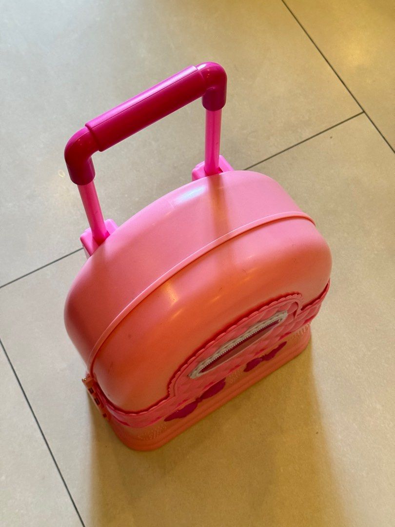 Doll house bag toy (Category: Kids Toys) located in Makati City. Submitted by arjayv (Listing ID 1398880155, Image 2). Description: .
