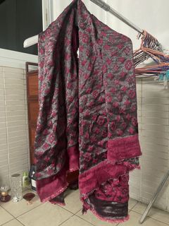 Double side 2 colour LV scarf purple shiny plum and rose deep pink 雙色LV頸巾 雙面圍巾 布冧紫色亮面大披肩64210710624770110