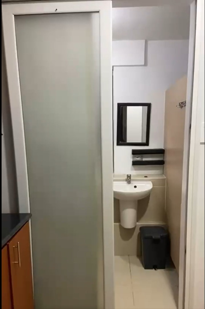 (Category: ) located in . Submitted by gd247 (Listing ID 1398990639, Image 1). Description: .