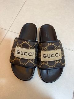 (Category: ) located in . Submitted by fh.outfit2sell (Listing ID 1398988016, Image 1). Description: .