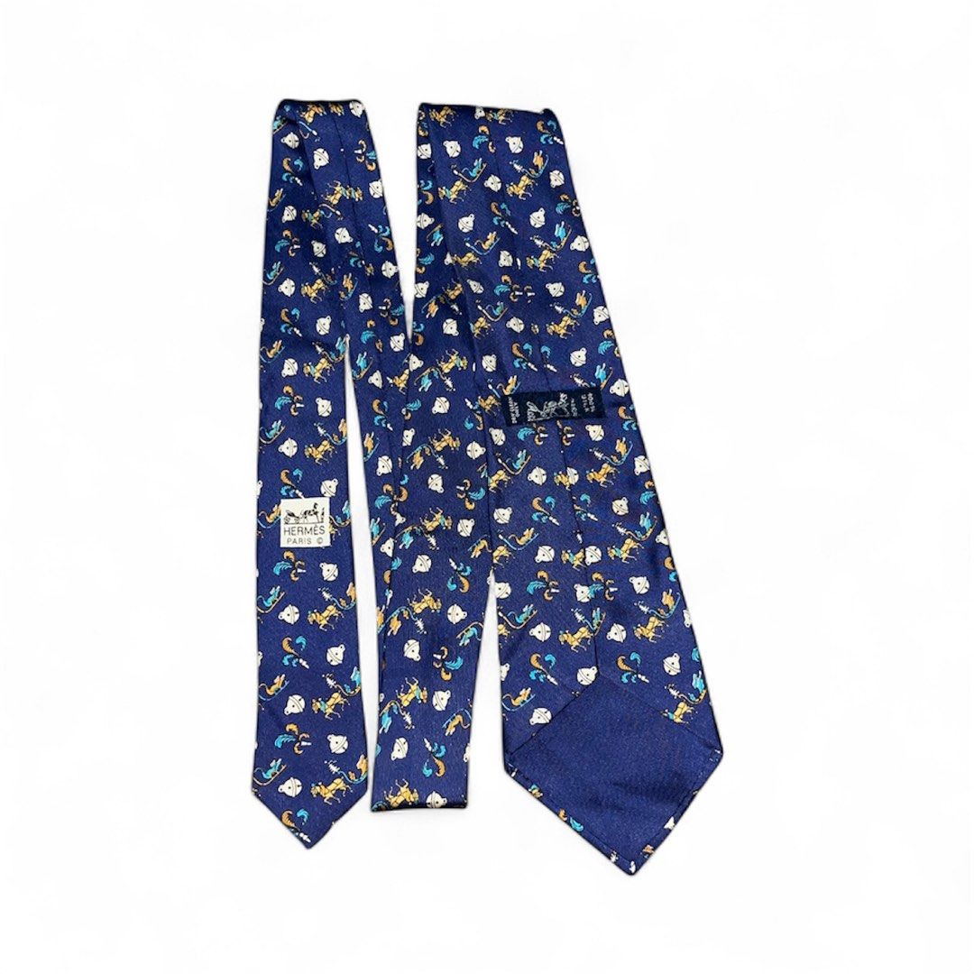 🏷️Hermes Necktie (Category: Luxury Accessories) located in Ilog. Submitted by angelamaec (Listing ID 1398882293, Image 3). Description: Excellent condition Add ship.