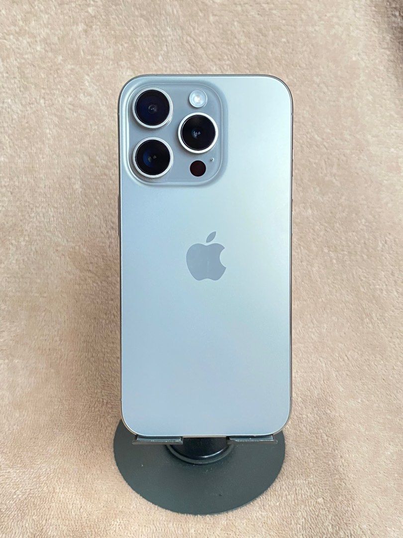 Iphone 15 pro (Category: iPhone 15 Series) located in Masinloc. Submitted by hahdi_31 (Listing ID 1398872874, Image 1). Description: Iphone 15 pro 128gb 88% batt health no dents comes with free cases Smartlocked Smart purchased with receipt & box first used July 2024 negotiable pa for sure buyer rfs: upgrade.