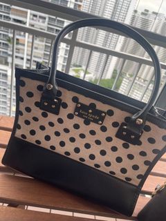 (Category: ) located in . Submitted by liyien91 (Listing ID 1398906580, Image 1). Description: .