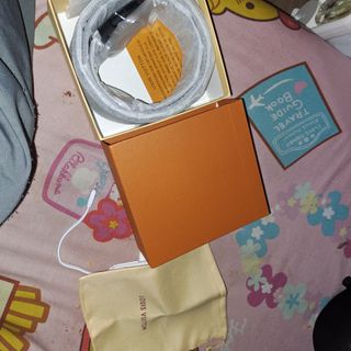 Lv男裝腰帶， 因執屋唔要平放，有齊紙袋， 防塵套64206602738434110