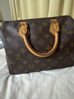 (Category: ) located in . Submitted by hanydpreloved (Listing ID 1398886072, Image 1). Description: .