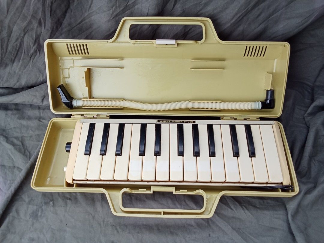 Melodica pianica (Category: Musical Instruments) located in Malabon City. Submitted by tey-salao-8 (Listing ID 1398947435, Image 1). Description: melodica pianica,600php each... please Pm me for more details 😉🙏☝️.