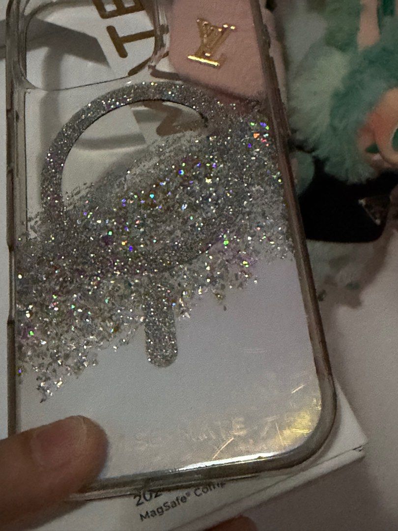 Original CaseMate 16 Pro (Category: Cases & Sleeves) located in Mandaluyong City. Submitted by minebynhez (Listing ID 1399020102, Image 3). Description: .