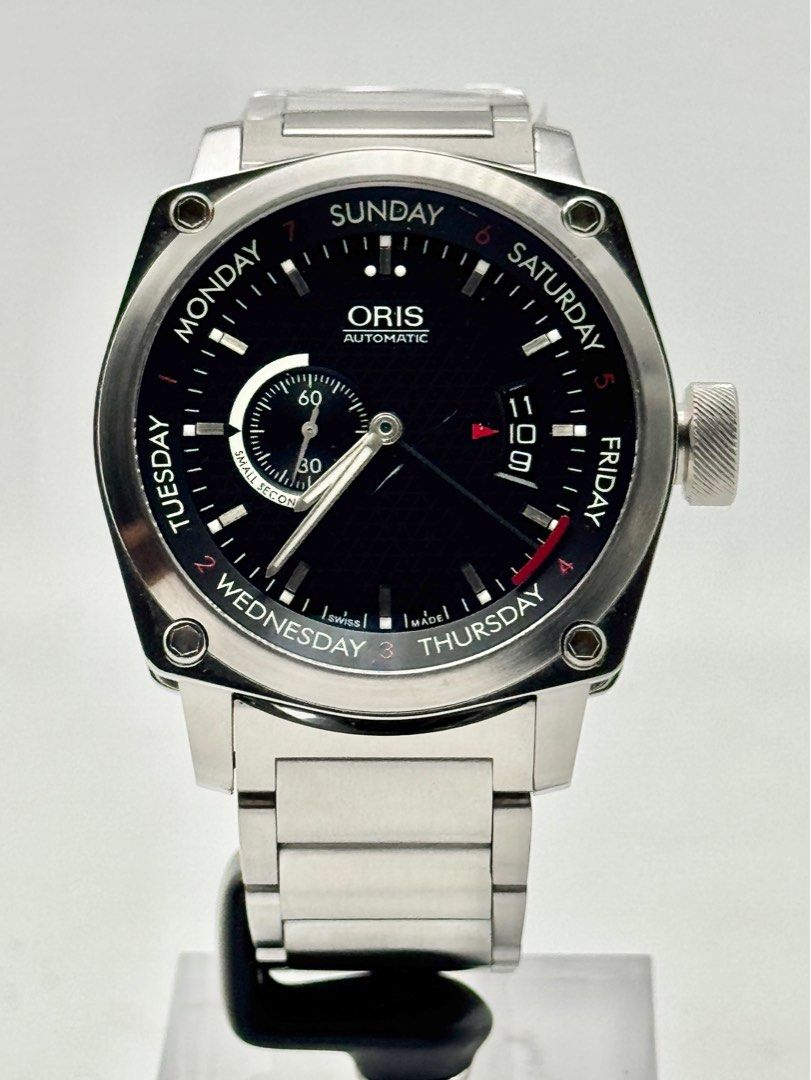 ORIS BC4 Small Second Pointer Day 7617 Black Dial Steel (Category: Men's Watches) located in Manila. Submitted by _classicwatchcollection (Listing ID 1398925737, Image 1). Description: WT001070 FS: ORIS BC4 Small Second Pointer Day 7617 Black Dial Steel Php 65,000 Condition: 9/10 Ref: 7617 Movement: Automatic Case size: 44mm With box only. Pm or Contact 09621977434 for inquiries..