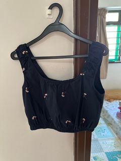 (Category: ) located in . Submitted by xiaooooo (Listing ID 1398967415, Image 1). Description: .