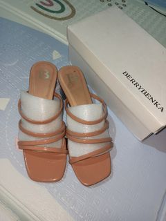 (Kategori: ) berada di . Dikirim oleh ulfiadeptr (ID iklan 1398943630, Gambar 1). Deskripsi: .