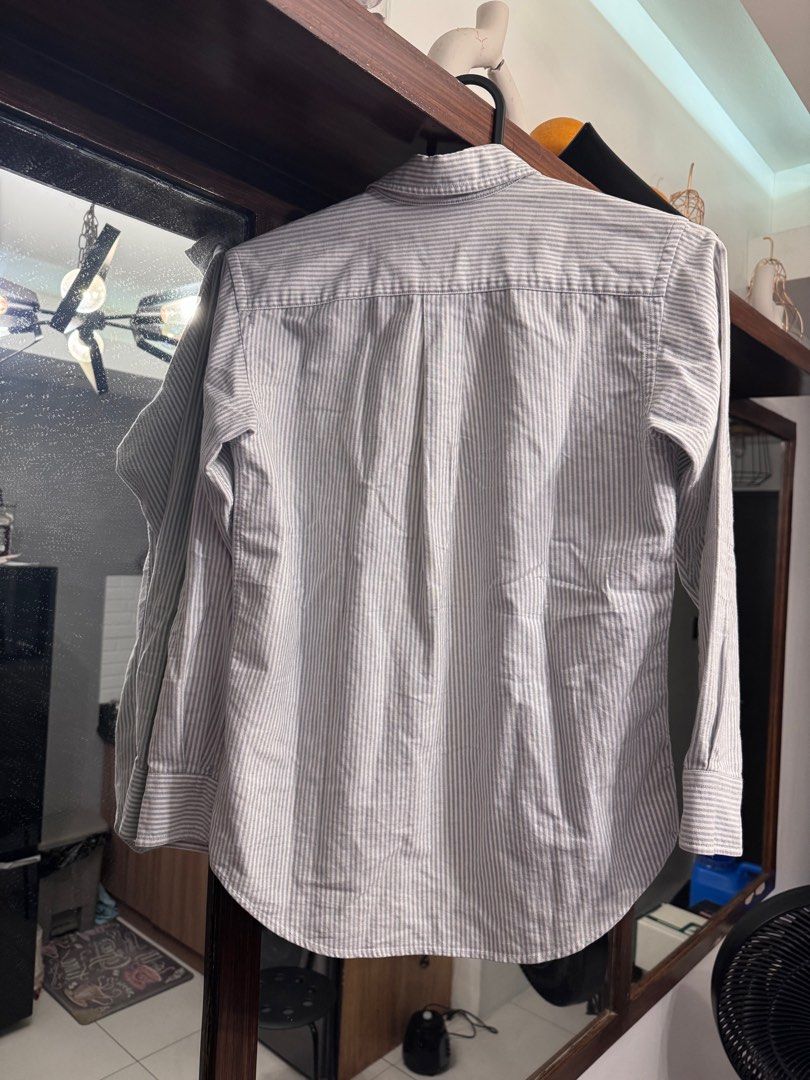 Ralph Lauren button down polo (Category: Formal Shirts) located in Manila. Submitted by seerr02 (Listing ID 1399020445, Image 3). Description: rfs: decluttering W19 L26.