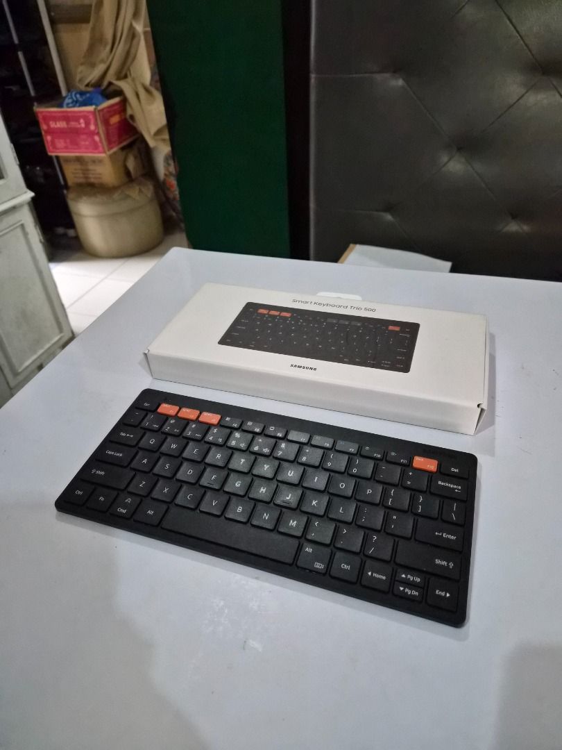 Samsung Keyboard Trio 500 (Category: Computer Keyboard) located in Antipolo. Submitted by alfreds_garahe (Listing ID 1398888167, Image 1). Description: Wireless Keyboard for Smartphone, Tablets, Laptops, and Computers RFS: Not being used as I'm using an Asus keyboard. Wireless keyboard to-go for when you're on the go Always be ready to achieve. Compact, slim, and tastefully designed yet packed with special functions for a boosted performance, the