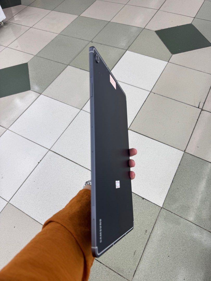 Samsung Tab S10 FE + 5G 128gb FU NTC (Category: Android) located in San Juan City. Submitted by javedsgadgetshop (Listing ID 1399028130, Image 3). Description: INSTALLMENT OPTIONS : SPAY LATER / GGIVES / CREDIT CARD! WE BUY AND SELL SO PWEDE MAGBINTA OR SWAP ! Quick Specs : 💵 Samsung Tab S10 FE+ 5G •128gb •NTC Variant •Good batt health •Factory Unlock •98% Smoothness •No hidden issue | No Repaired •100% Authentic | Not Refurbished •w/ OEM Charge
