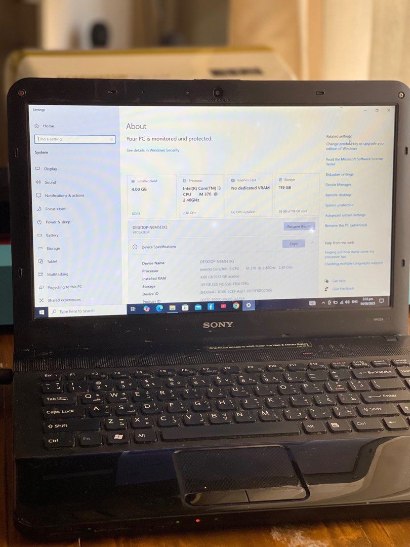 Sony Vaio (Black) (Category: Laptops & Notebooks) located in Makati City. Submitted by esila.essentials (Listing ID 1398884533, Image 3). Description: Sony Vaio (Black) Model PCG-61315L Intel Core i3 4GB RAM upgraded to 120GB SSD 14 inch screen Windows 10 Pro Included: original charger Issue: Small Crack (see picture) Needs to be plug-in while using, battery should be replaced Max price: P3500 Location: Acacia Estates Taguig.