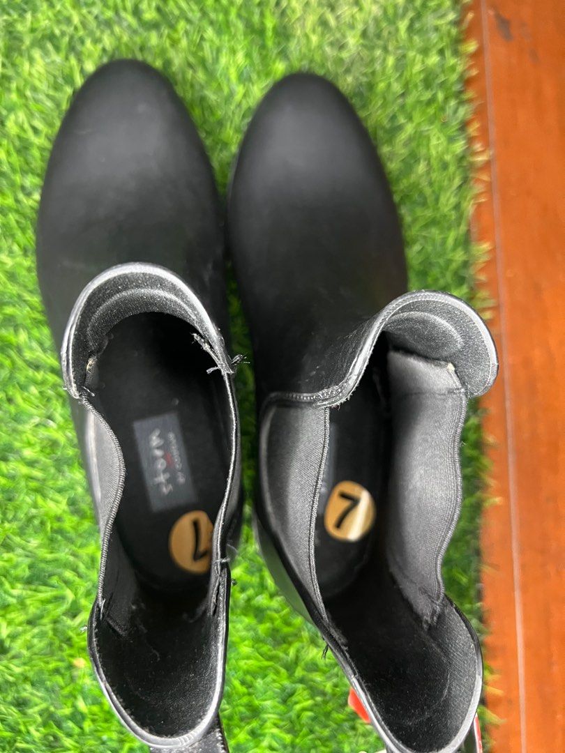 Storm by Cougar Celeste 2-M Rain Boots - Size 7 (Category: Boots) located in Manila. Submitted by phatpen (Listing ID 1398986874, Image 2). Description: - Brand: Storm by Cougar - Style: Black Rain Boots - Size: US 7, EU 37, UK 4.5 - Condition: New with tags - Features: - Waterproof - Pull tab for easy wear - Elastic side panels - Textured soles for grip it’s never been used—just been sitting in storage forever. It’s an older model, but honestly,