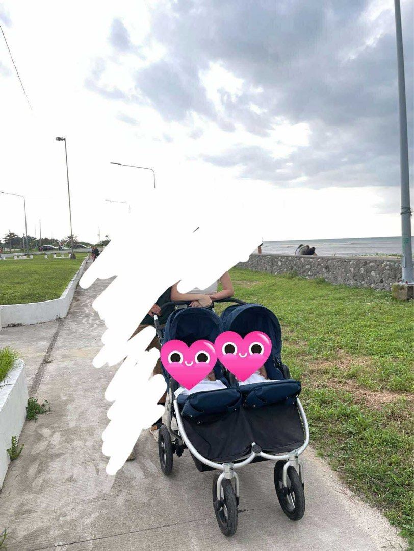 Stroller for Twins (Category: Strollers) located in Lipa City. Submitted by sunchaser99 (Listing ID 1398943314, Image 2). Description: Bumble Ride Indie Twin Double Stroller Used bu not abused Like New Rfs: decluttering, di na nagagamit.