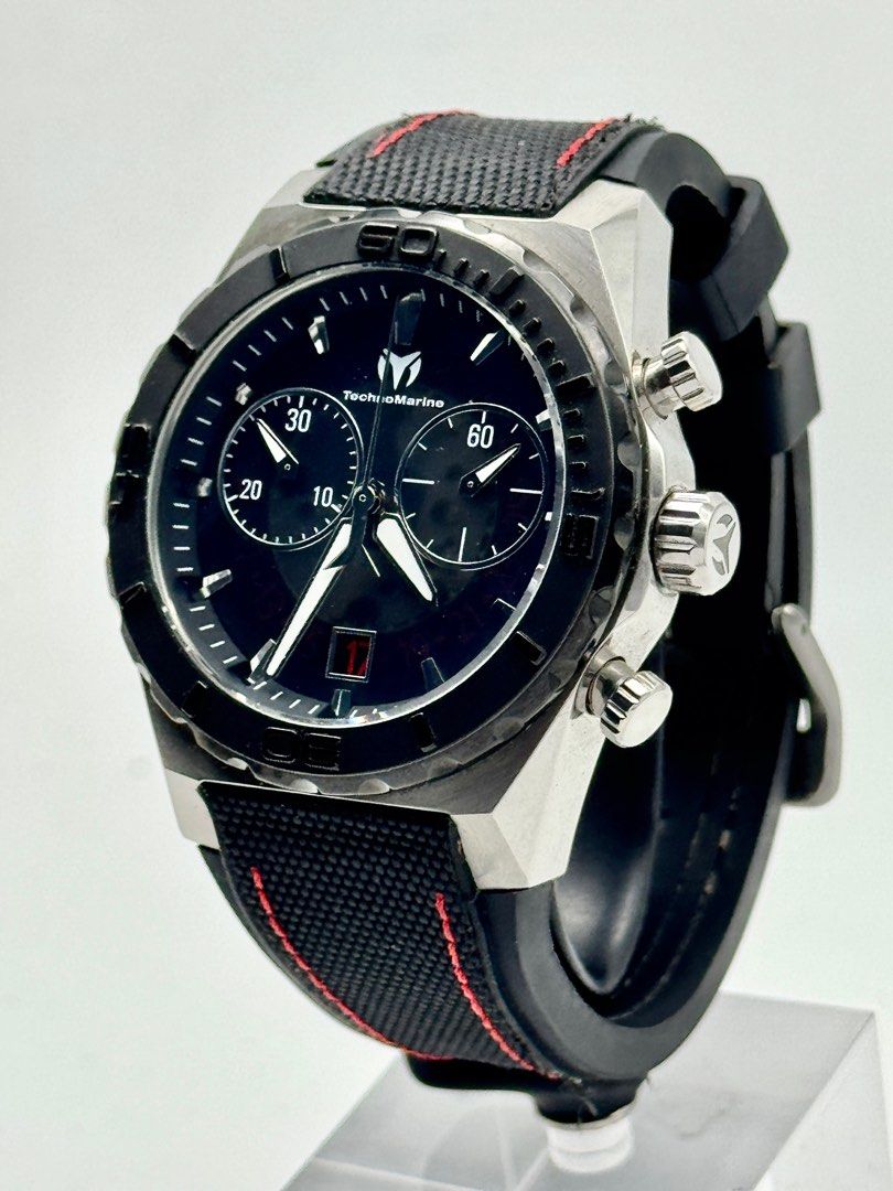 TECHNOMARINE Reef Shark 519006 Black Dial Rubber Strap (Category: Men's Watches) located in Manila. Submitted by _classicwatchcollection (Listing ID 1398926705, Image 3). Description: WT01061 FS: TECHNOMARINE Reef Shark 519006 Black Dial Rubber Strap Php 10,000 Condition: 9/10 Ref: 519006 Movement: Automatic Case size: 48mm With box only. Pm or Contact 09621977434 for inquiries..