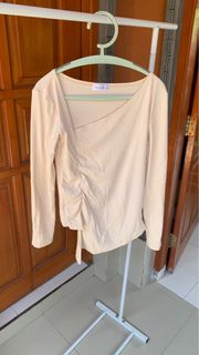 (Kategori: ) berada di . Dikirim oleh chikaa22 (ID iklan 1398924968, Gambar 1). Deskripsi: .