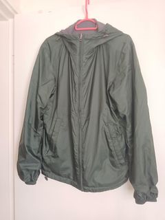 UNIQLO，兩用連帽外套，L 碼64195648369537110